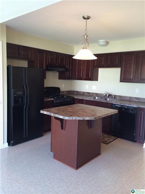 Photo - 1073 Sparrow Way