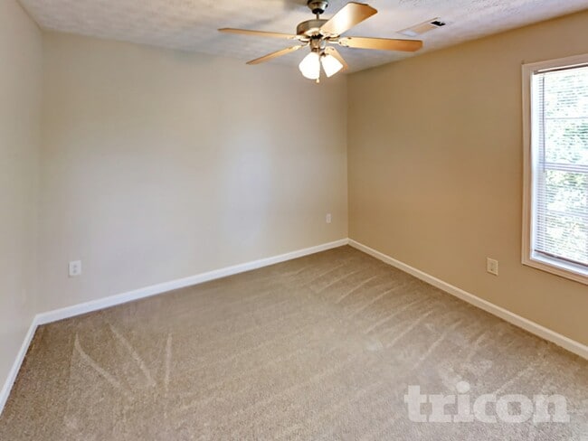 Photo - 1047 Wedgewood Ct NE