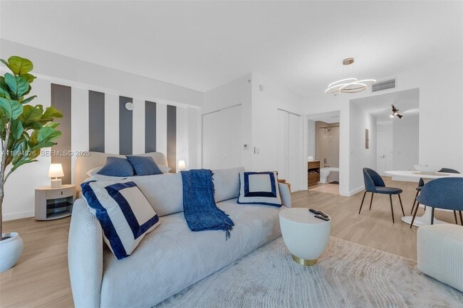 Building Photo - 1100 S Miami Ave Unit 3605