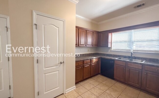 Photo - 3 Bed, 2 Bath Home with Garage / Available Now!