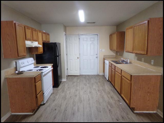 Photo - 3219 Ludwig St