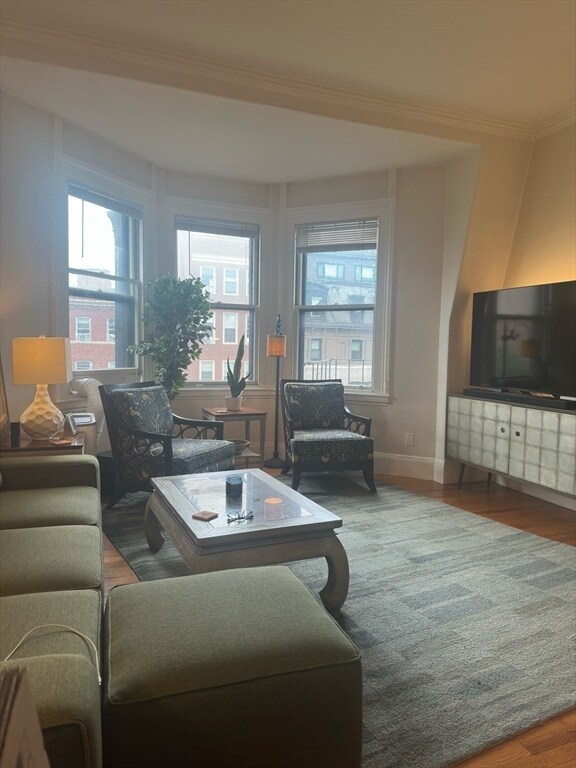 Building Photo - 279 Beacon St Unit 9 Rental
