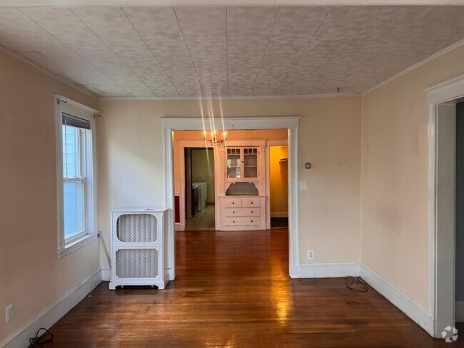 Building Photo - 5 Saint Clements Rd Unit 1 Rental