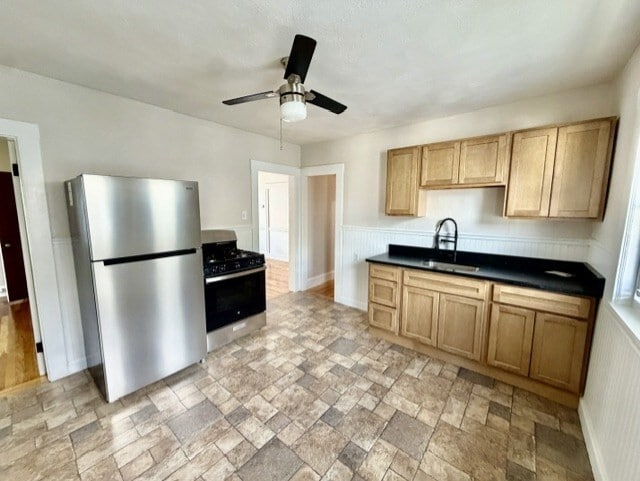 Building Photo - 272 Willis Ave Unit 272
