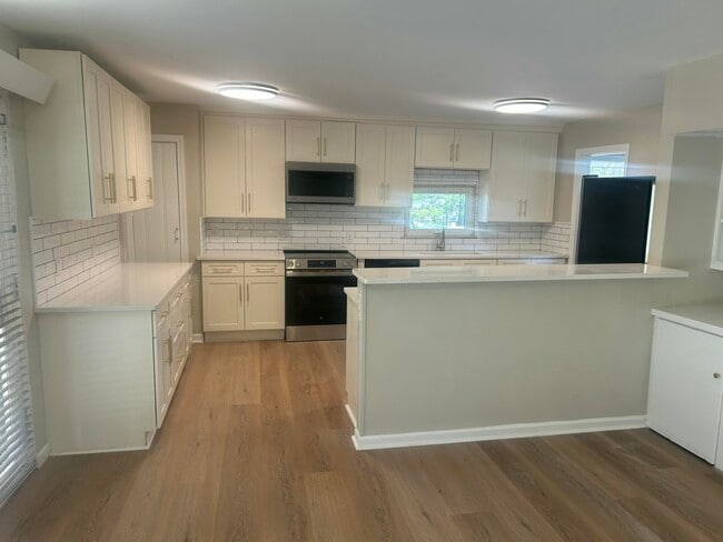 Photo - 104 Colby Hls Dr