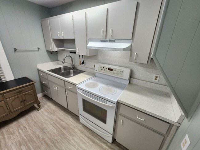 Photo - Quaint downtown riverside 2 Bedroom 1 Bath...