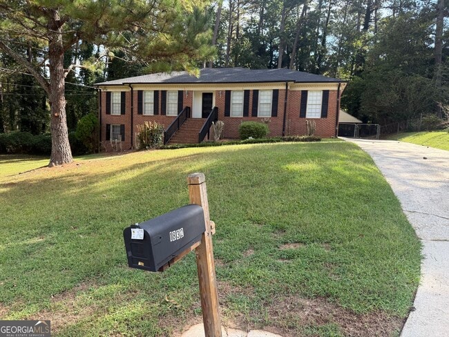 Building Photo - 1832 King George Ln SW Rental