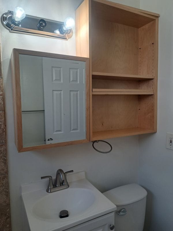 Photo - 666 W 3rd St