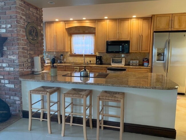 Photo - 258 SW 1st Ct