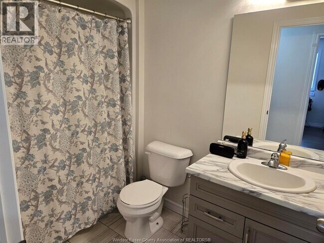 Photo - 1143 Icewater Ave