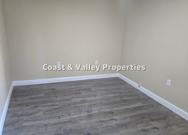 Photo - 319 Maple Ave Unidad 319 Maple #2