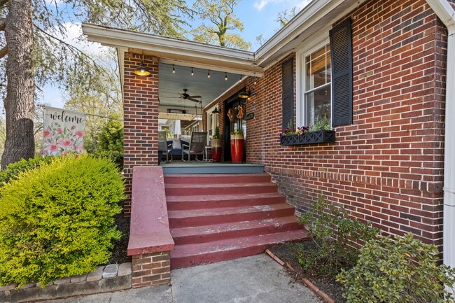 Photo - 211 Grove Rd