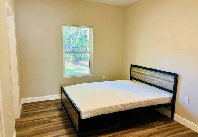 Photo - 1108 E Stadium Dr