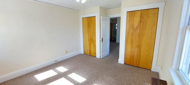 Bedroom - 1595 Center Ave Unit #2