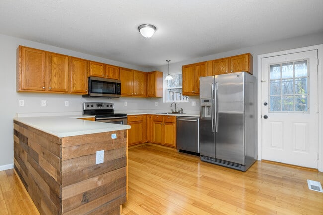 Photo - 3 Periwinkle Ln Unit 3