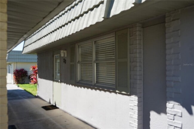 Photo - 201 Kings Blvd Unidad 20 Rental