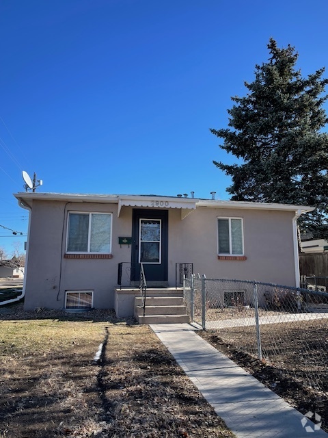 Building Photo - 2900 S Shoshone St Rental