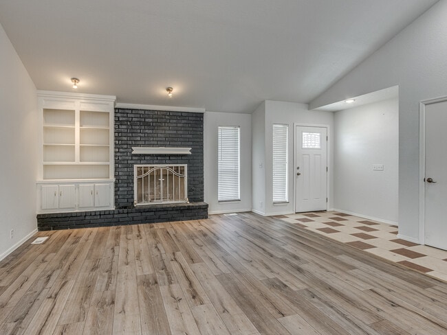 Photo - 6925 Briarcreek Dr