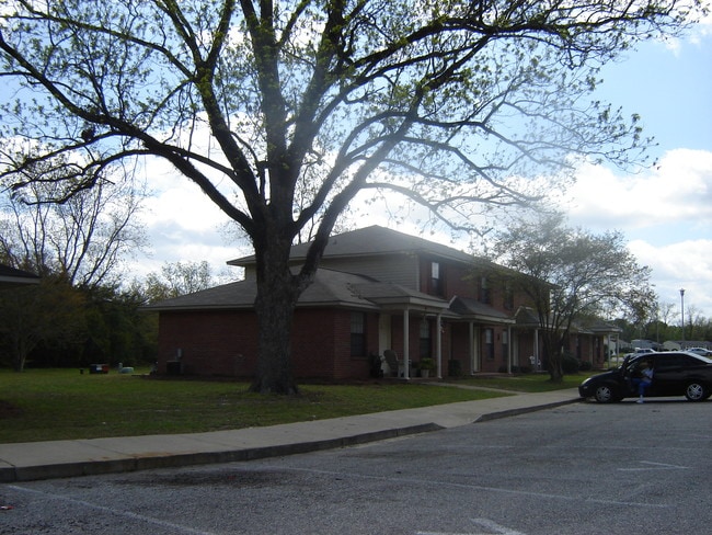 Photo - Coolawahee Apartments