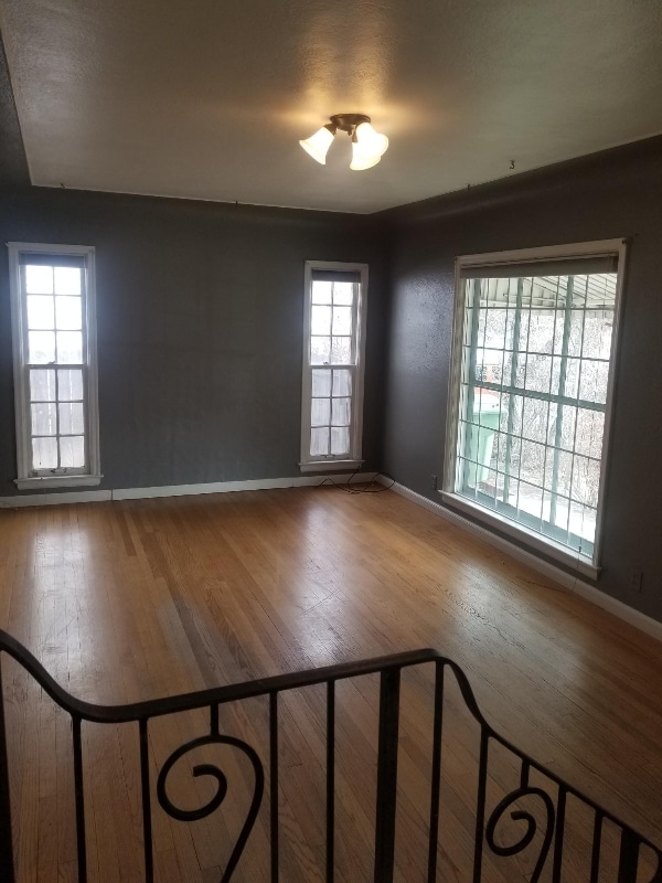 Photo - 715 Alderson Ave