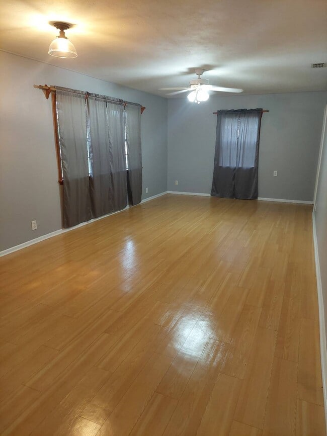 Photo - 5041 Tillie Ln