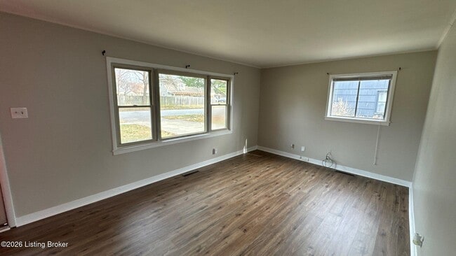 Photo - 3122 Commander Dr