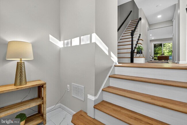 Photo - 10415 Carriagepark Ct