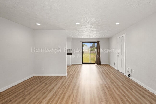 Photo - 1609 E 1st Ave