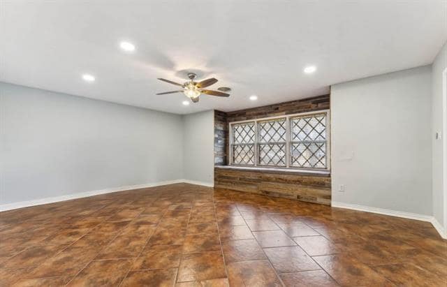 Photo - 1906 N O'Connor Rd