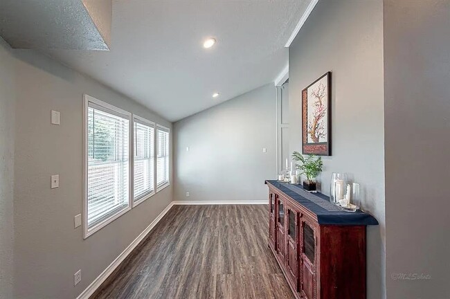 Photo - 14427 Briarhills Pkwy