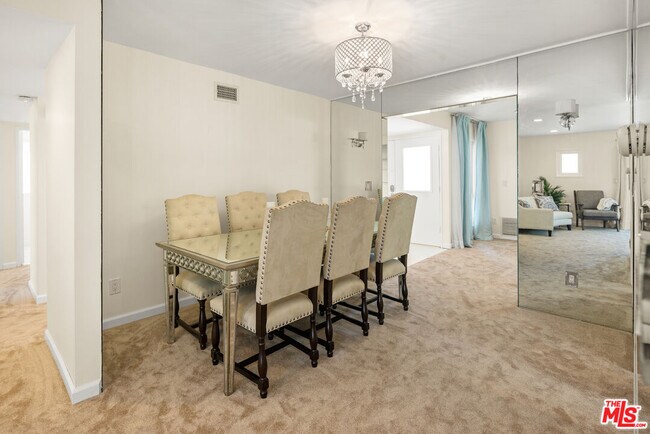 Photo - 12581 Sanford St