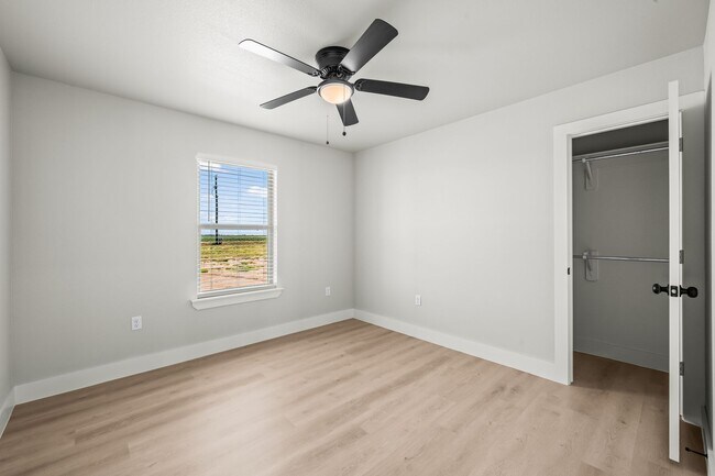 Photo - 10529 East C R 7400