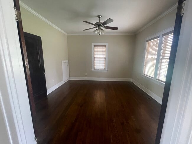 Dining Room - 4707 Elkins Ave