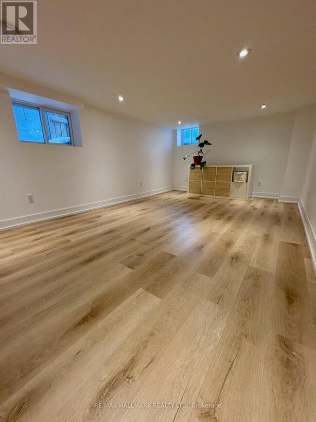 Photo - 62 Palmerston Ave