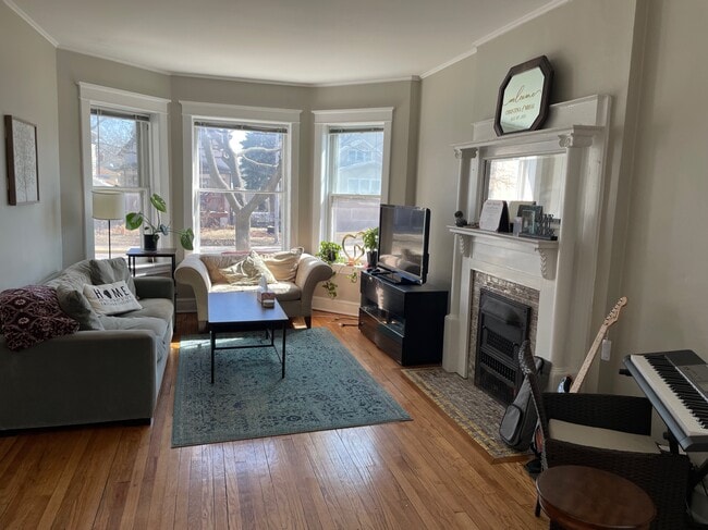 Barnes & Noble - 619 Ferdinand Avenue Unidad #1 (1st Floor)