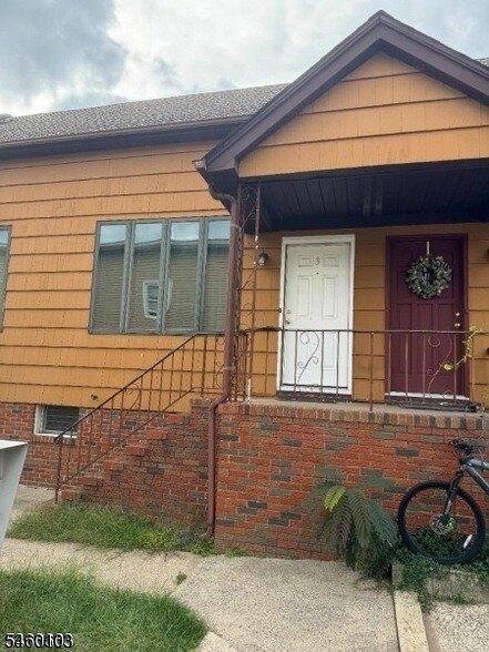 Building Photo - 710 W Camplain Rd Unit 4