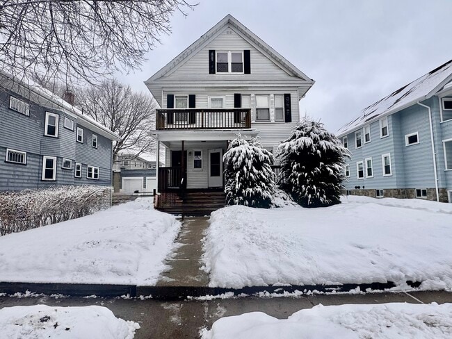 Photo - 129 Redlands Rd Unit 1