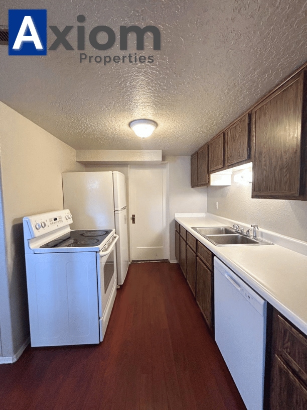 735 N Grant Ave Unit 2