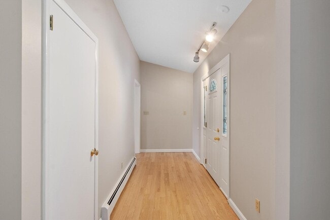 Photo - 101 Elmcrest Rd