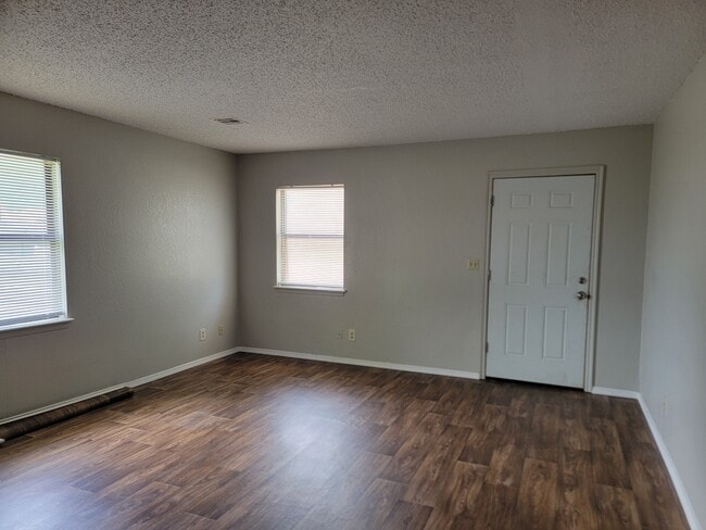 Photo - 2015 Martin Ave