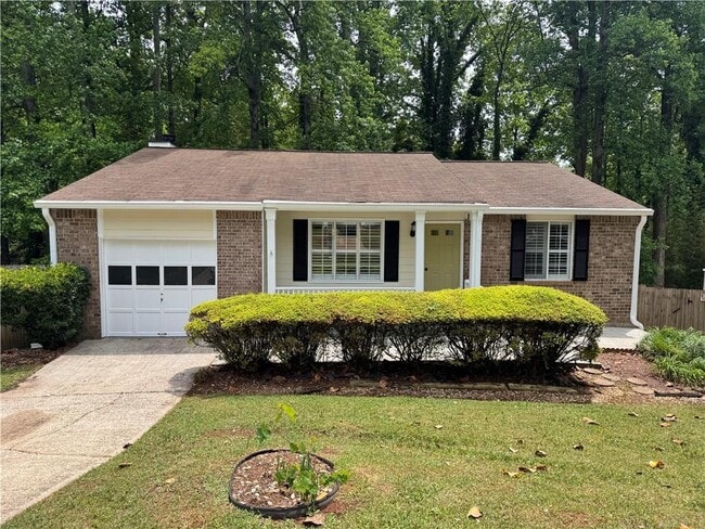 Building Photo - 440 Hembree Forest Cir