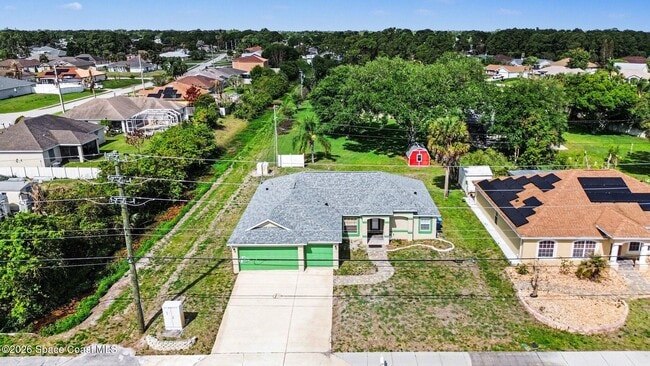 Photo - 2910 Emerson Dr SE