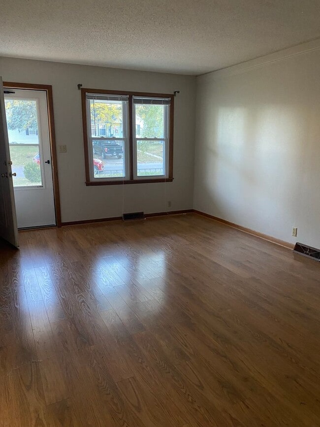 Photo - Spacious Duplex in Great Location