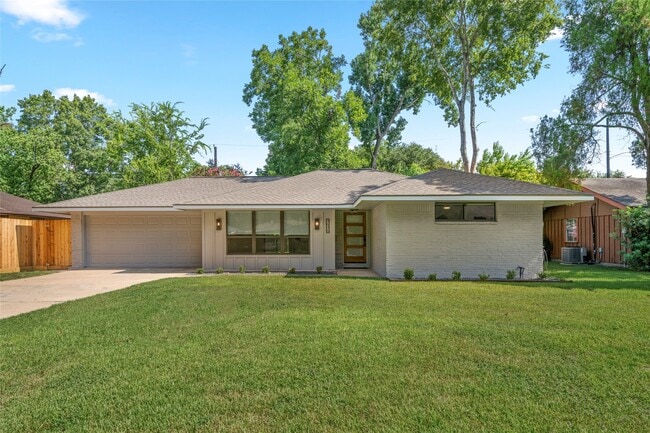 Photo - 9606 Pine Lake Dr