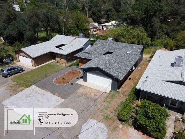 Photo - 1833 Oregon Ave