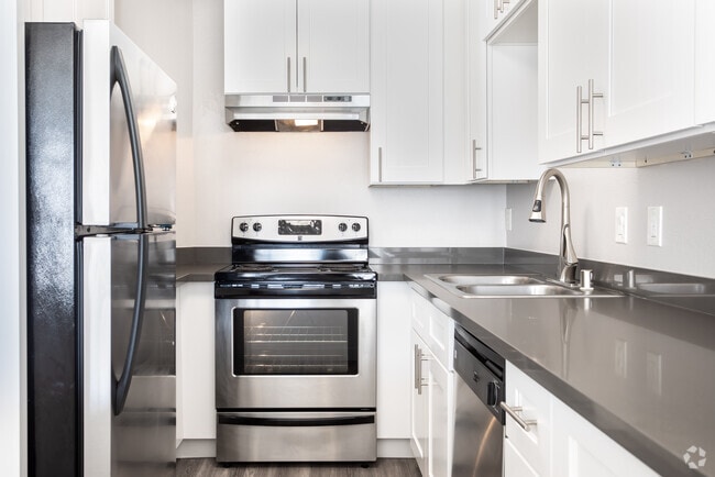2BR, 2BA - Verissimo