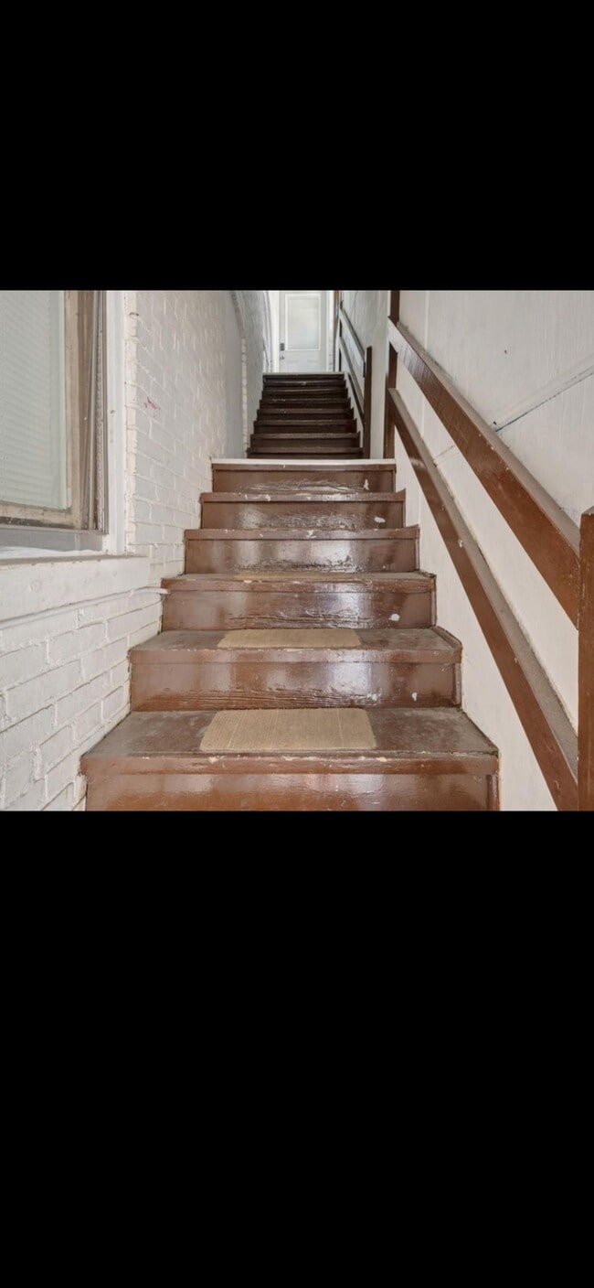 Photo - 125 N 4th St Unit 2