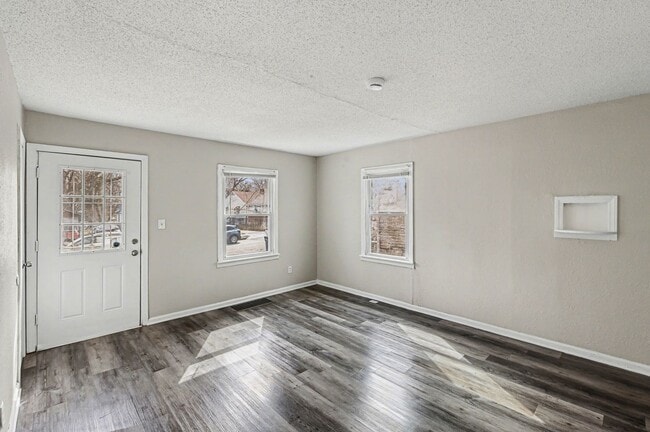 Photo - Charming 2 bedroom 1 bath located in Kansas City