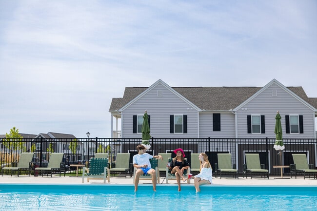 Photo - Orange Summit