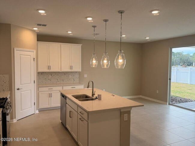 Photo - 272 Cherry Elm Dr